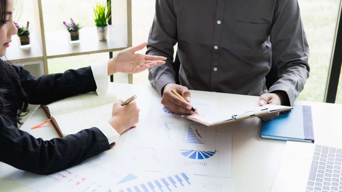 Crisis Management and Resilience: Leading Through Turbulent Times