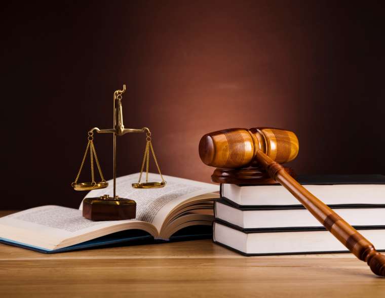 Blockchain and Smart Contracts: Legal Implications and Applications